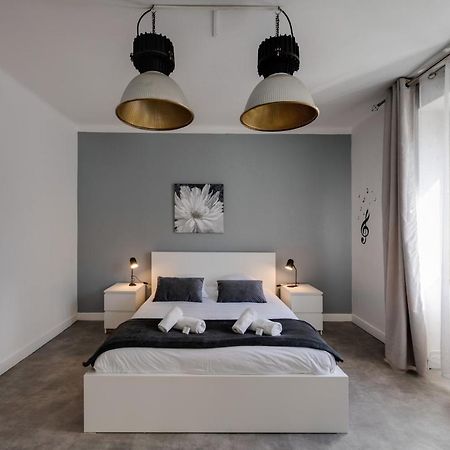 Les Capucins - 3 Bedroom Apartment Near The City Annecy Exterior photo